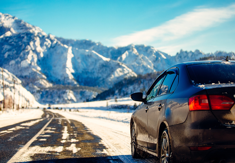 Echiparea autoturismului pentru o vacanta la munte